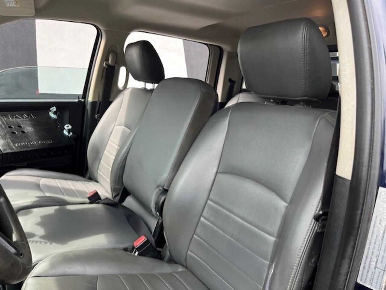 2014 RAM 3500 4WD 5.7L V8 HEMI CREW CAB **SERVICE UTILTY BOX** Photo