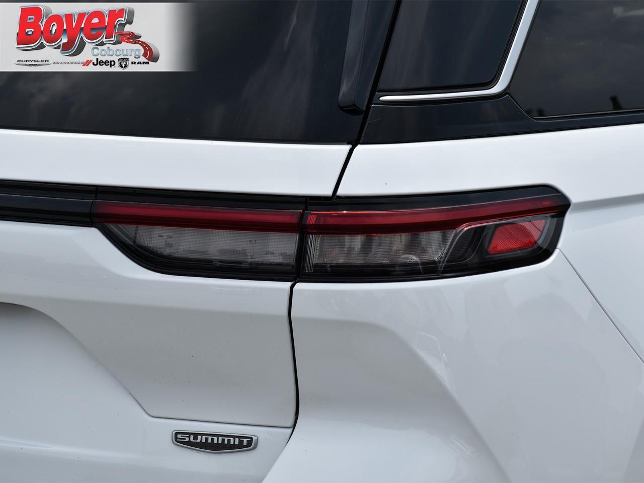 2022 Jeep Grand Cherokee Summit Photo
