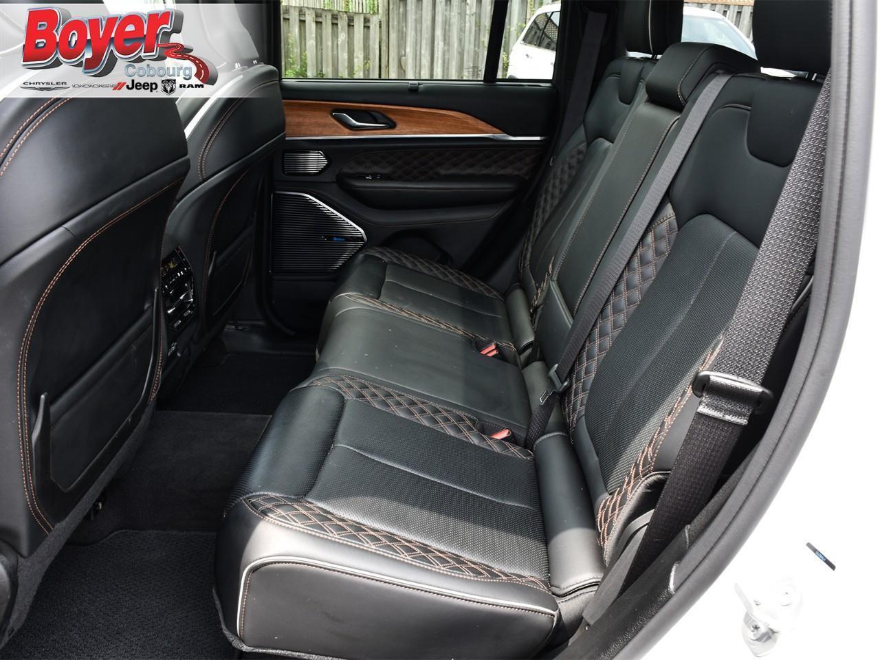 2022 Jeep Grand Cherokee Summit Photo