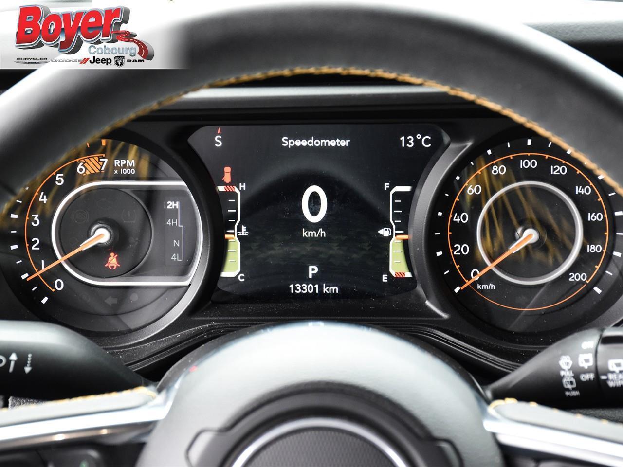 2025 Jeep Wrangler Sahara WAS MSRP $77580 SKYROOF ONE-TOUCH POWER ROO Photo