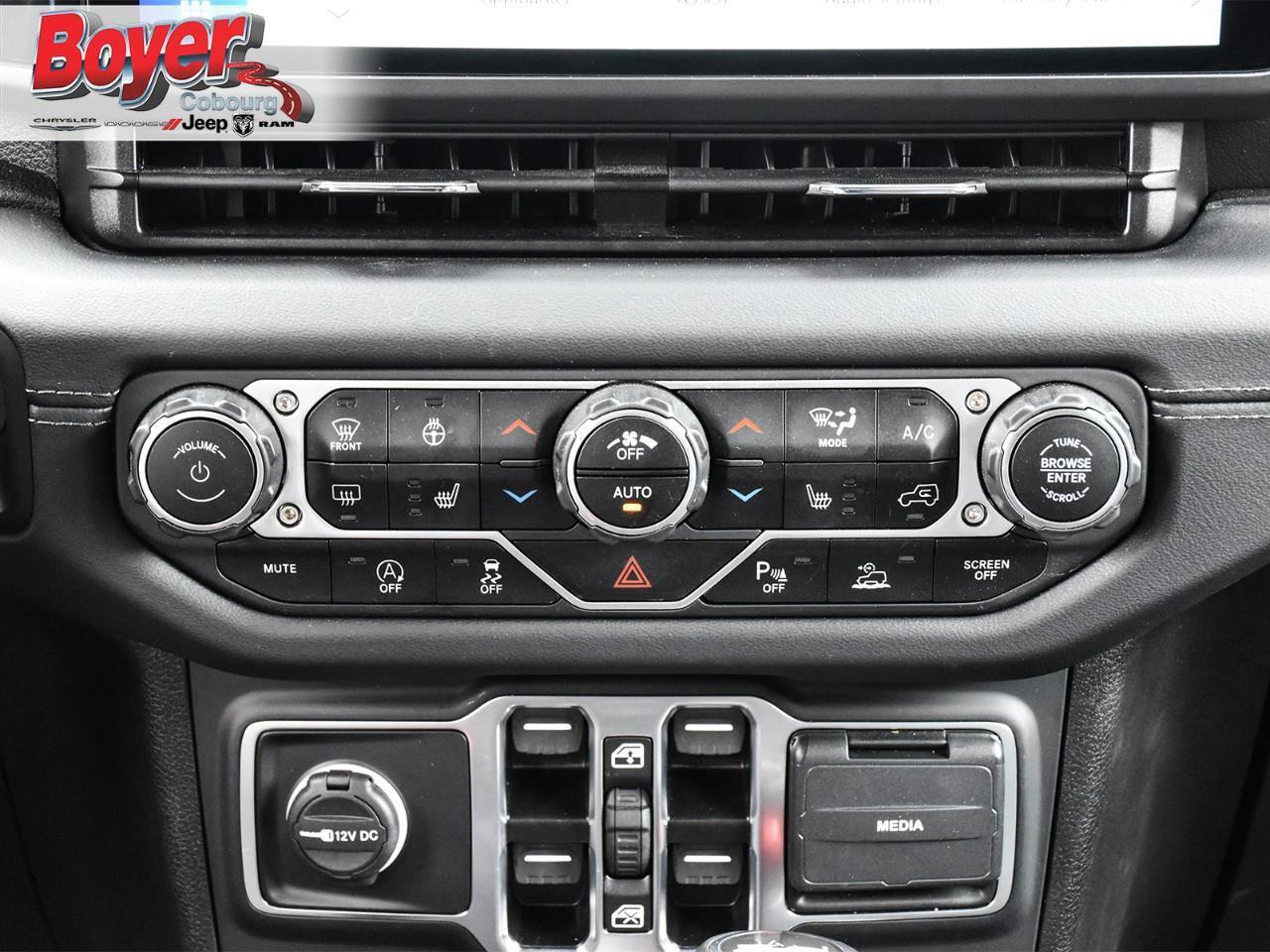 2025 Jeep Wrangler Sahara WAS MSRP $77580 SKYROOF ONE-TOUCH POWER ROO Photo