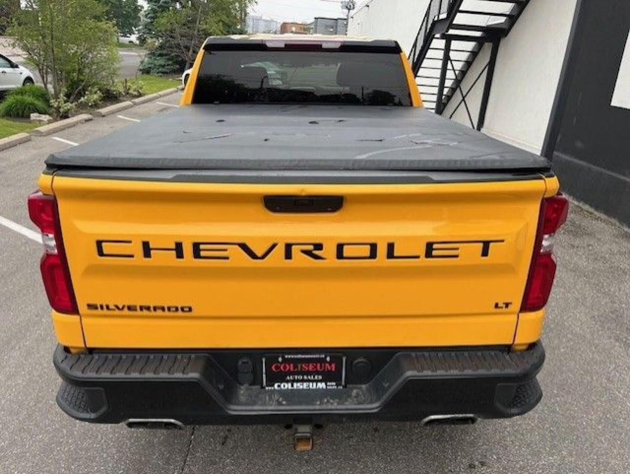 2022 Chevrolet Silverado 1500 LTD LT TRAIL BOSS Z71 4X4 CUSTOM-CREW CAB-NEW TIRES!! Photo