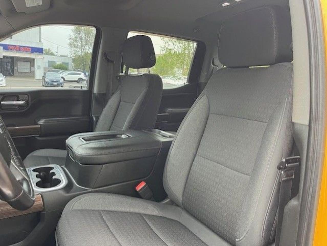 2022 Chevrolet Silverado 1500 LTD LT TRAIL BOSS Z71 4X4 CUSTOM-CREW CAB-NEW TIRES!! Photo