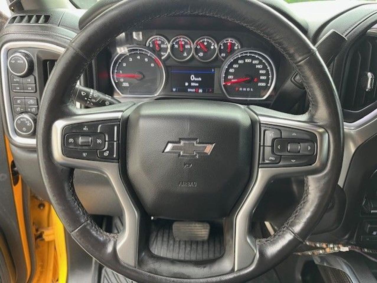 2022 Chevrolet Silverado 1500 LTD LT TRAIL BOSS Z71 4X4 CUSTOM-CREW CAB-NEW TIRES!! Photo