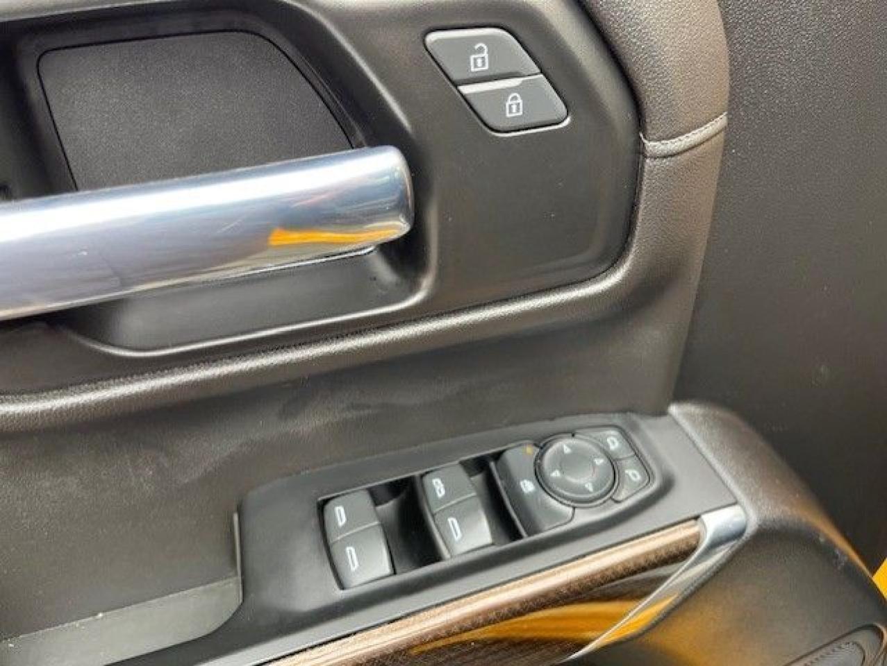 2022 Chevrolet Silverado 1500 LTD LT TRAIL BOSS Z71 4X4 CUSTOM-CREW CAB-NEW TIRES!! Photo