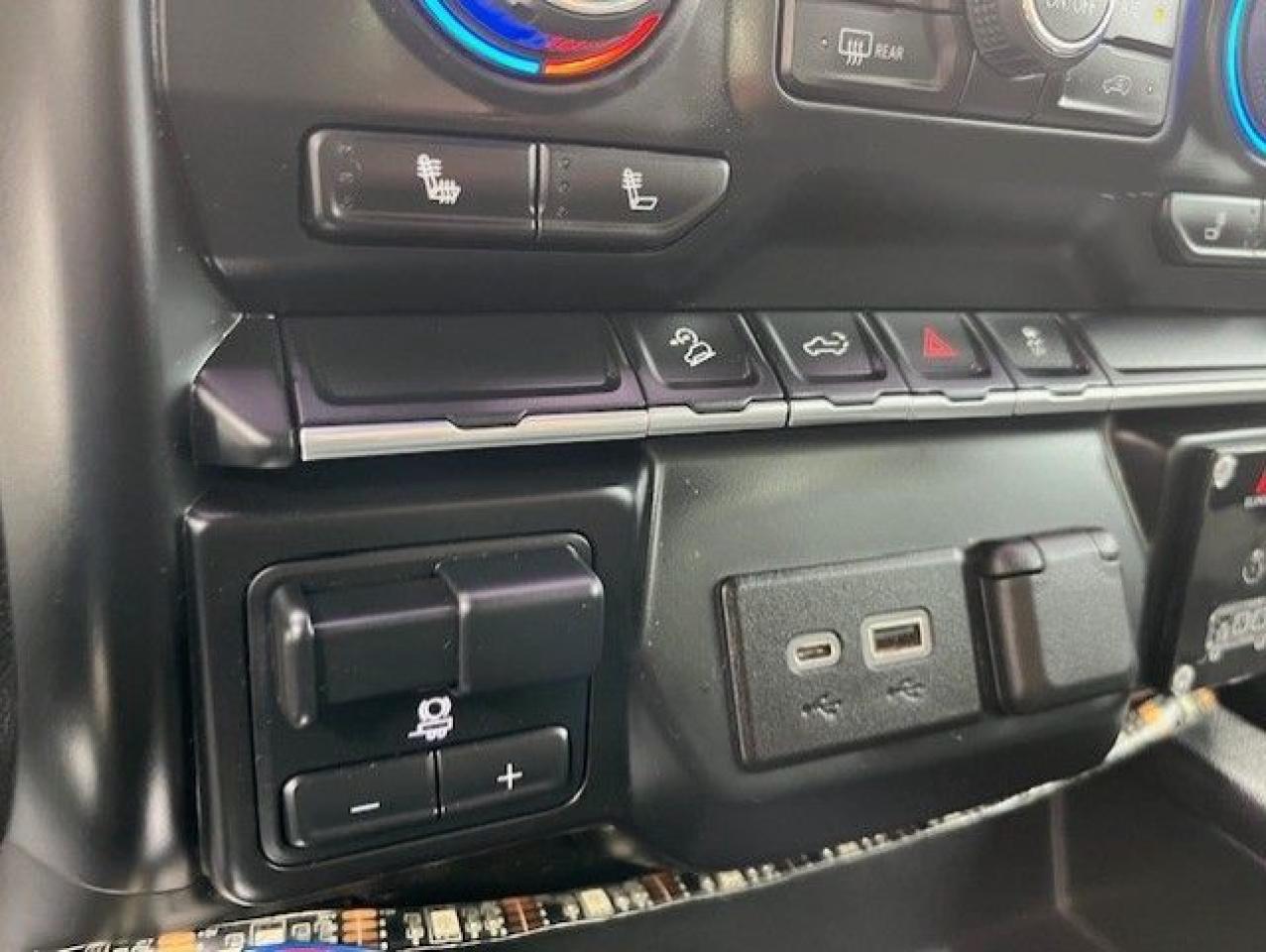 2022 Chevrolet Silverado 1500 LTD LT TRAIL BOSS Z71 4X4 CUSTOM-CREW CAB-NEW TIRES!! Photo