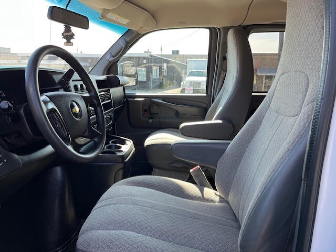 2015 Chevrolet Express Passenger 2500 LT **12 PASSENGER-NEW BRAKES-TIRES-CERTIFIED* Photo