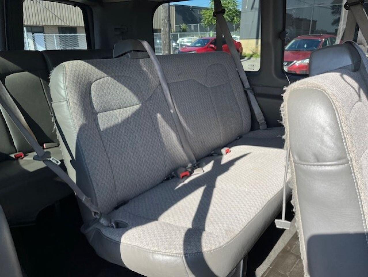 2015 Chevrolet Express Passenger 2500 LT **12 PASSENGER-NEW BRAKES-TIRES-CERTIFIED* Photo