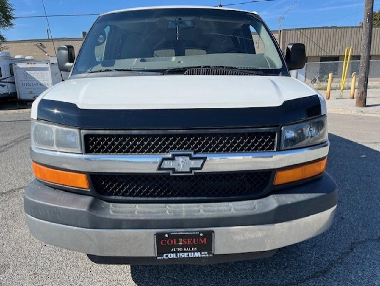 2015 Chevrolet Express Passenger 2500 LT **12 PASSENGER-NEW BRAKES-TIRES-CERTIFIED* Photo