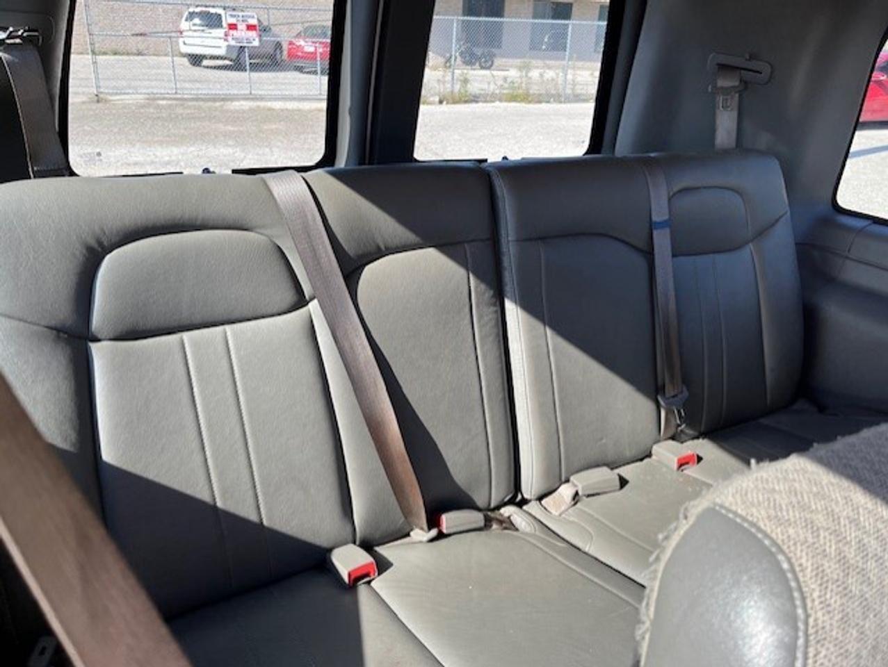 2015 Chevrolet Express Passenger 2500 LT **12 PASSENGER-NEW BRAKES-TIRES-CERTIFIED* Photo