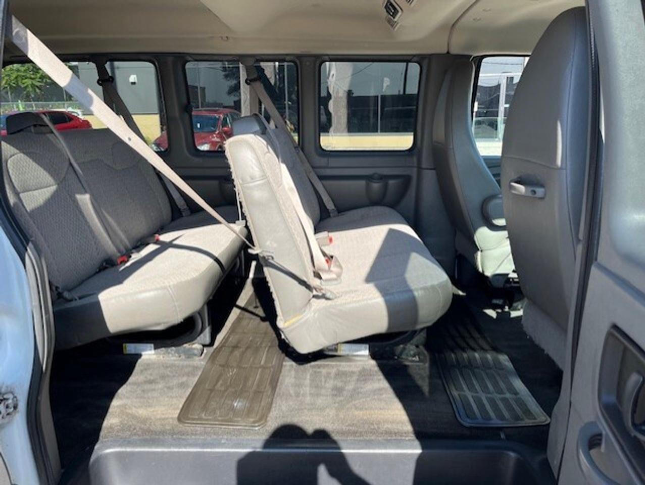 2015 Chevrolet Express Passenger 2500 LT **12 PASSENGER-NEW BRAKES-TIRES-CERTIFIED* Photo