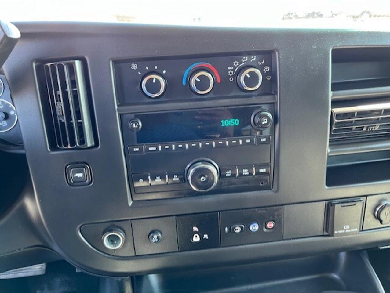 2015 Chevrolet Express Passenger 2500 LT **12 PASSENGER-NEW BRAKES-TIRES-CERTIFIED* Photo