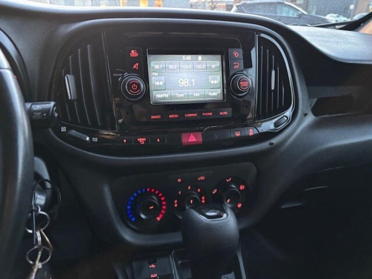 2015 RAM Promaster City Wagon SLT DUAL DOORS-DIVIDER-NO WINDOWS-CAMERA! Photo