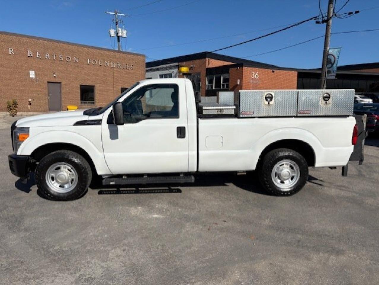 2016 Ford F-250 REGULAR CAB-LONG BOX-P/LIFTGATE-1 OWNER-CERTIFIED! Photo