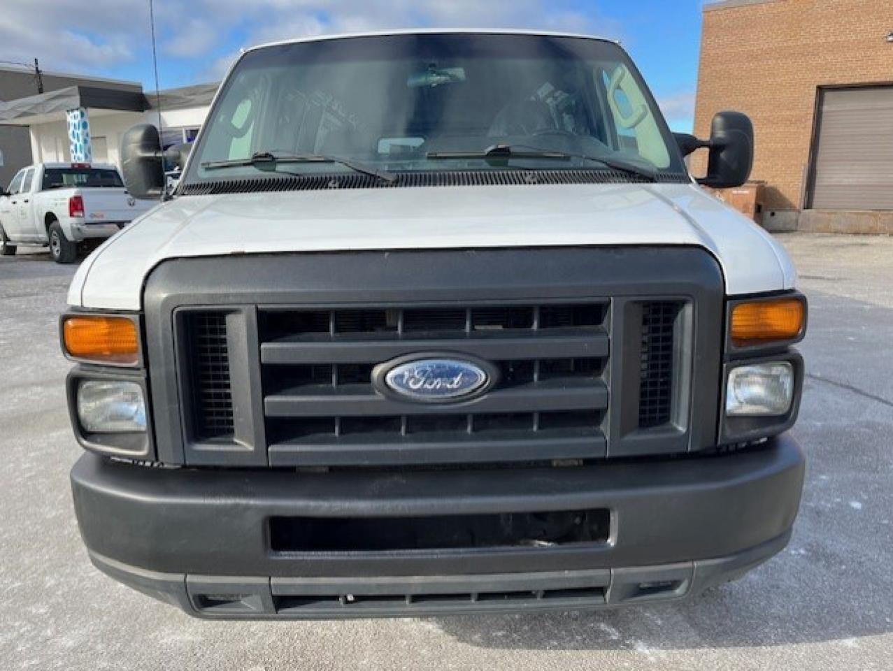 2012 Ford Econoline E-250 EXTENDEDDD 4.6L V8 CERTIFIED-5 TO CHOOSE!! Photo