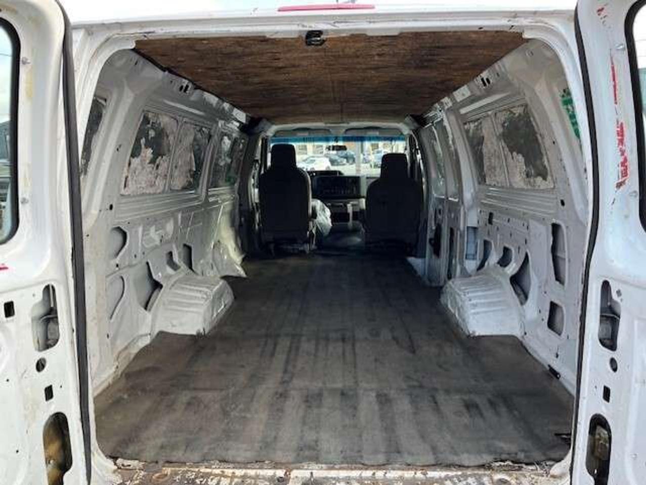 2012 Ford Econoline E-250 EXTENDEDDD 4.6L V8 CERTIFIED-5 TO CHOOSE!! Photo