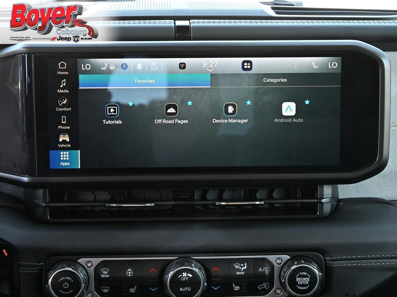 2024 Jeep Wrangler Sahara Photo