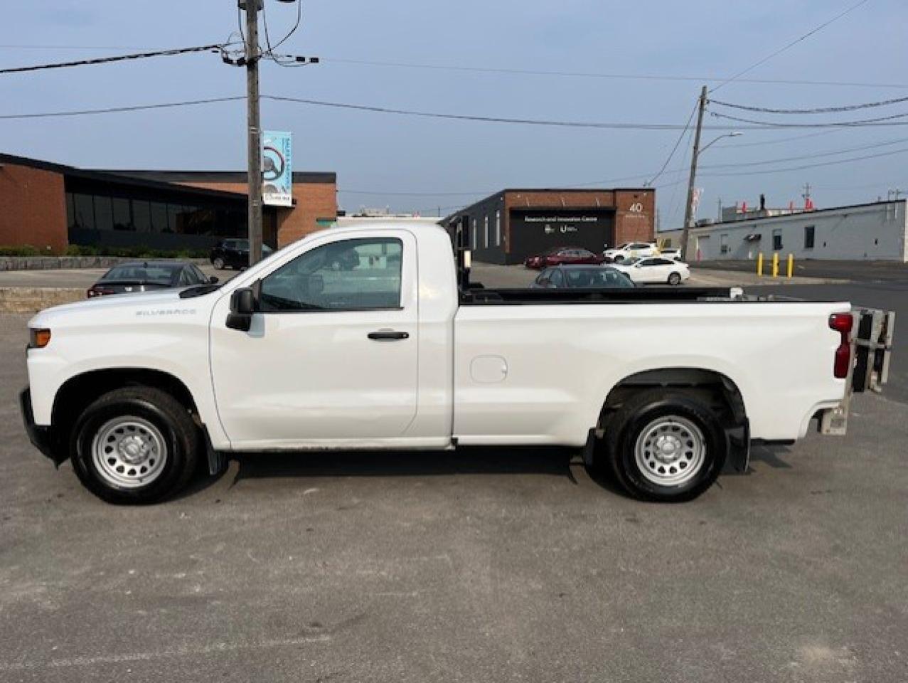 2022 Chevrolet Silverado 1500 LTD 2 DOOR-REGULAR CAB-8 FT LONG BOX-MAXON P/LIFTGATE! Photo