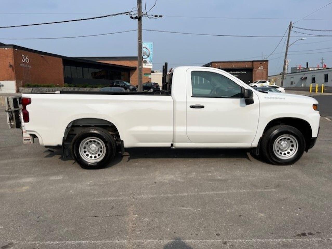 2022 Chevrolet Silverado 1500 LTD 2 DOOR-REGULAR CAB-8 FT LONG BOX-MAXON P/LIFTGATE! Photo