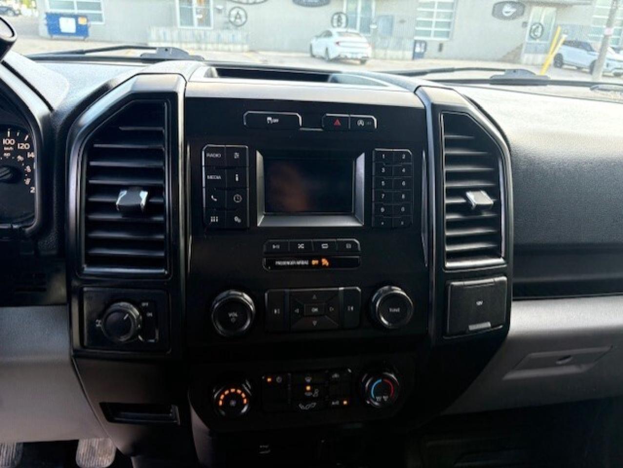 2020 Ford F-150 XL SuperCab 8' Box **CAMERA-TOW PKG-WE FINANCE** Photo