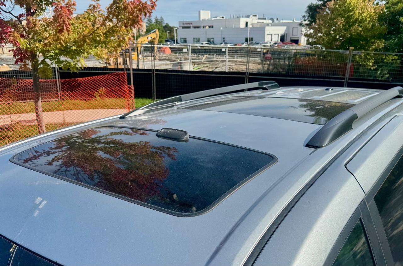 2014 Toyota Sienna XLE LIMITED 7-Pass FWD Certified NoAccidents FullS Photo