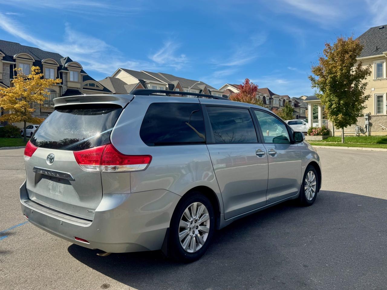 2014 Toyota Sienna XLE LIMITED 7-Pass FWD Certified NoAccidents FullS Photo