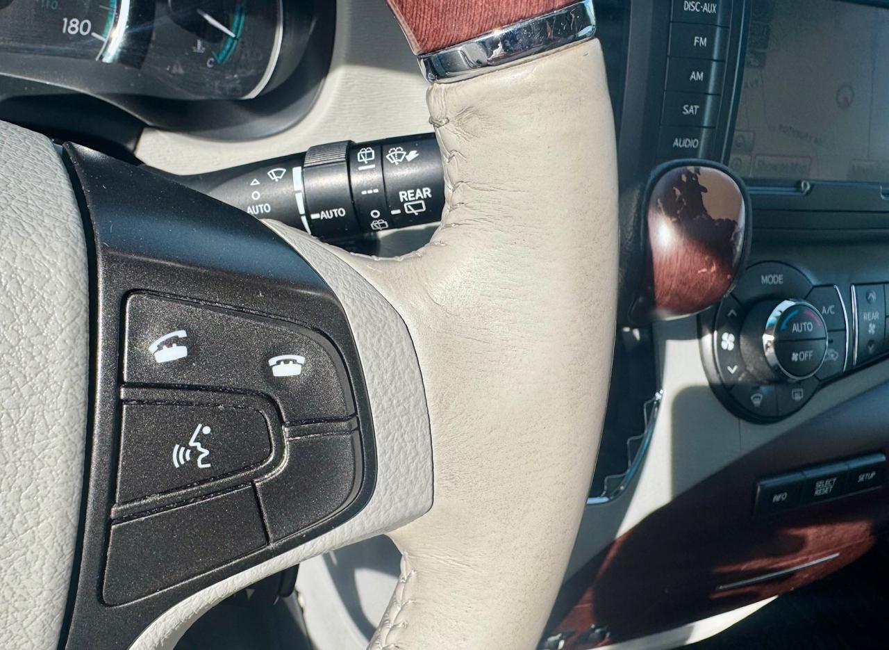 2014 Toyota Sienna XLE LIMITED 7-Pass FWD Certified NoAccidents FullS Photo