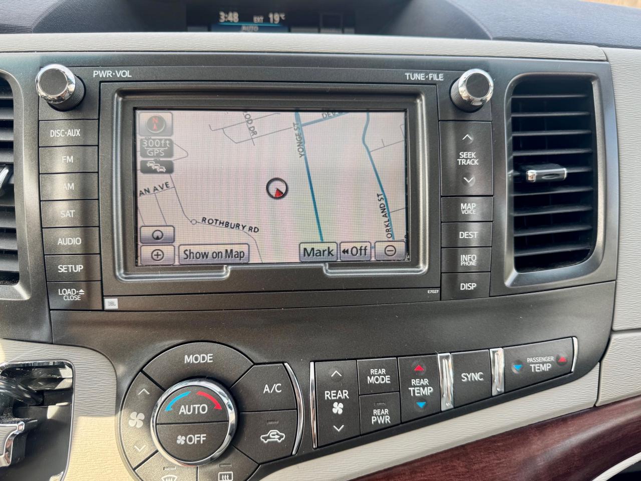 2014 Toyota Sienna XLE LIMITED 7-Pass FWD Certified NoAccidents FullS Photo