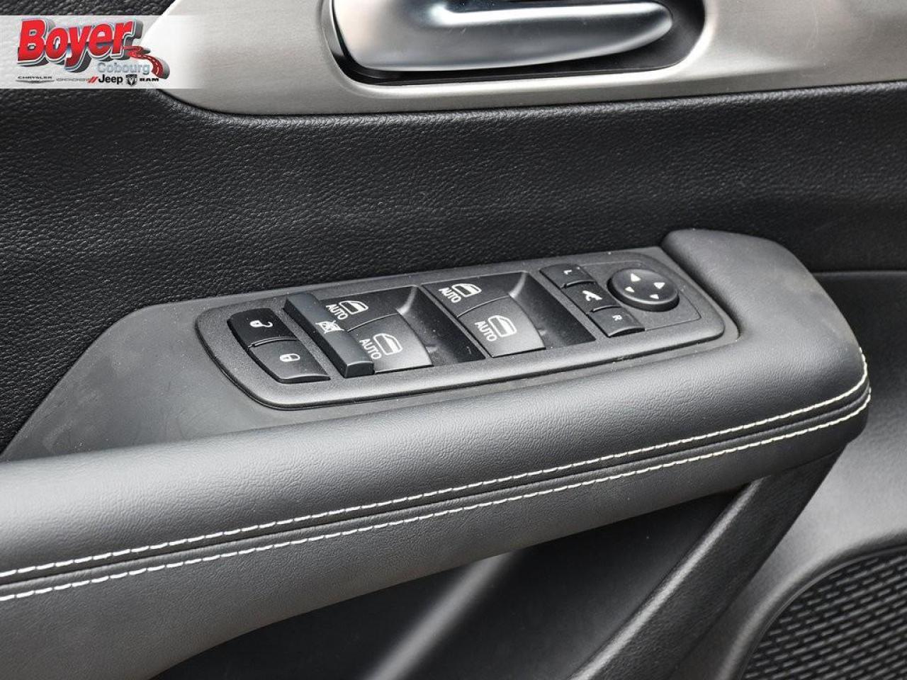 2024 Chrysler Pacifica Hybrid Select WAS MSRP $75293 Photo