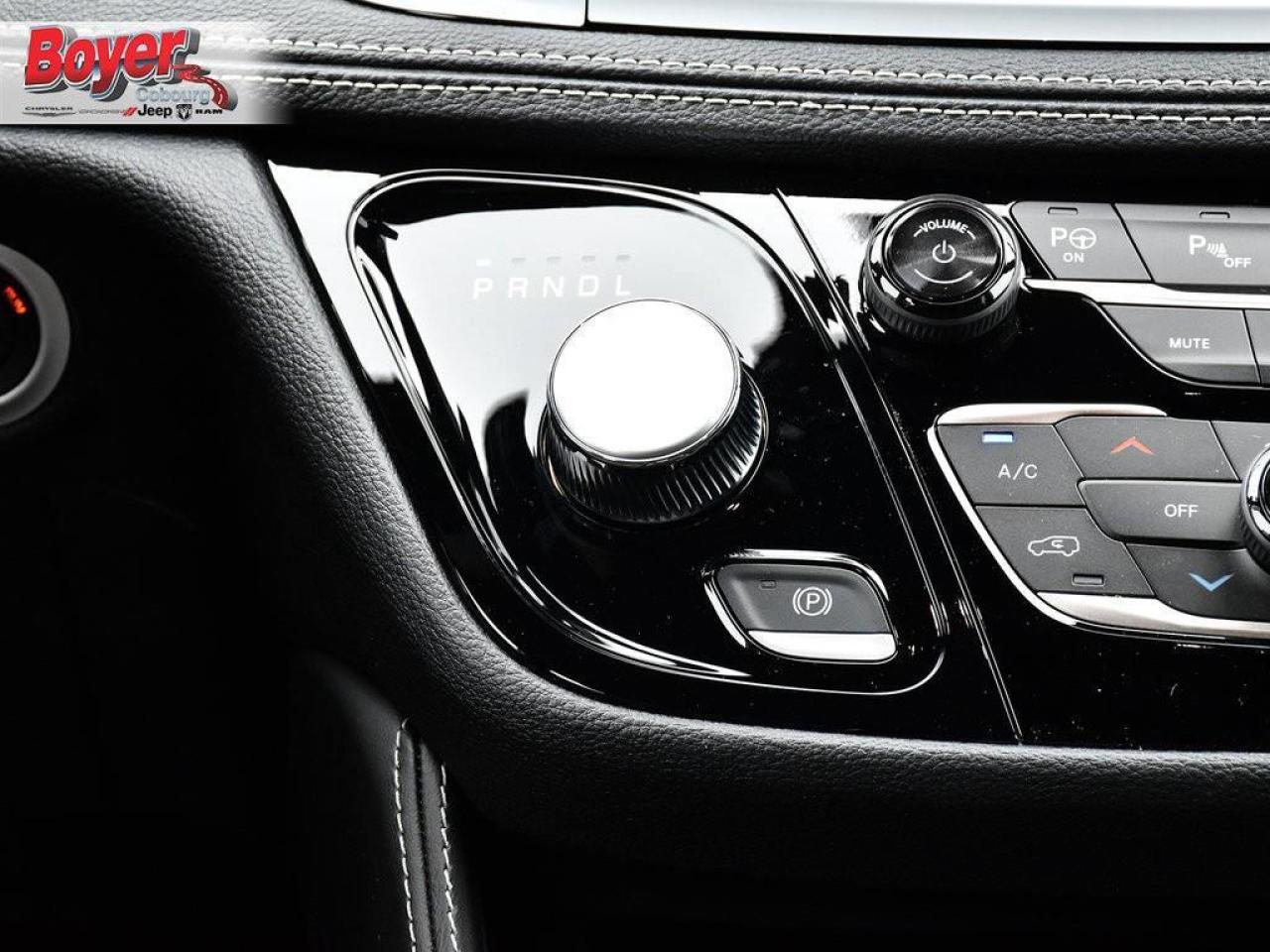 2024 Chrysler Pacifica Hybrid Select WAS MSRP $75293 Photo