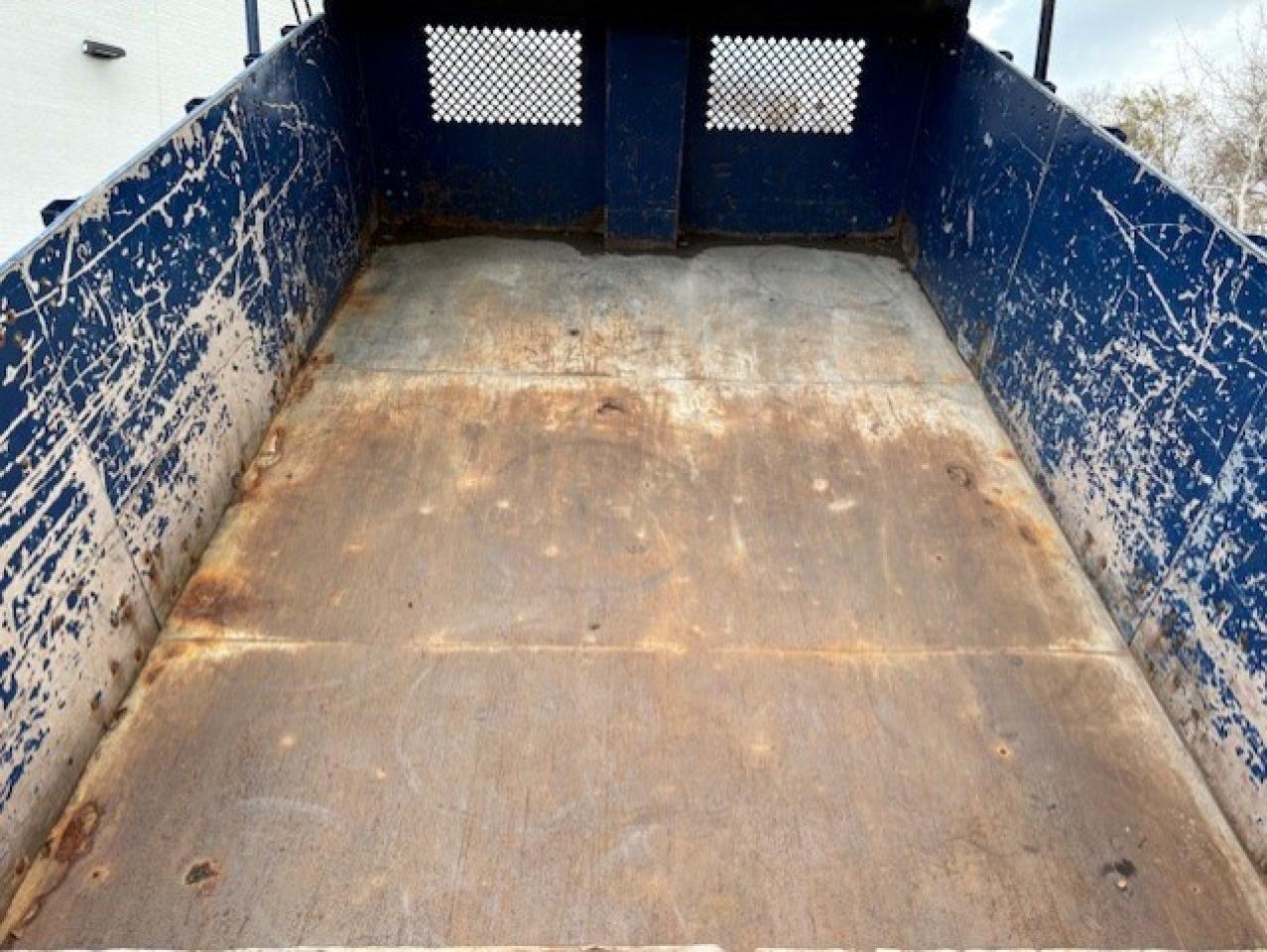 2014 GMC Sierra 3500HD REGULAR CAB **12 FOOT DEL DUMP BOX-ONLY 97,000KM** Photo