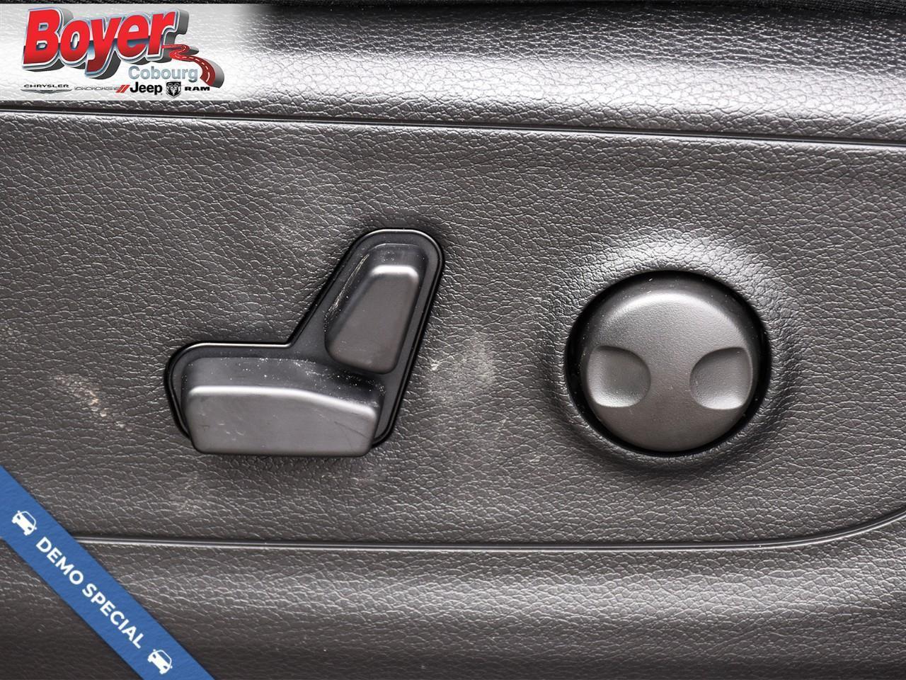 2025 RAM 1500 Sport WAS MSRP $88638 HEATED SECOND ROW SEATS POWE Photo