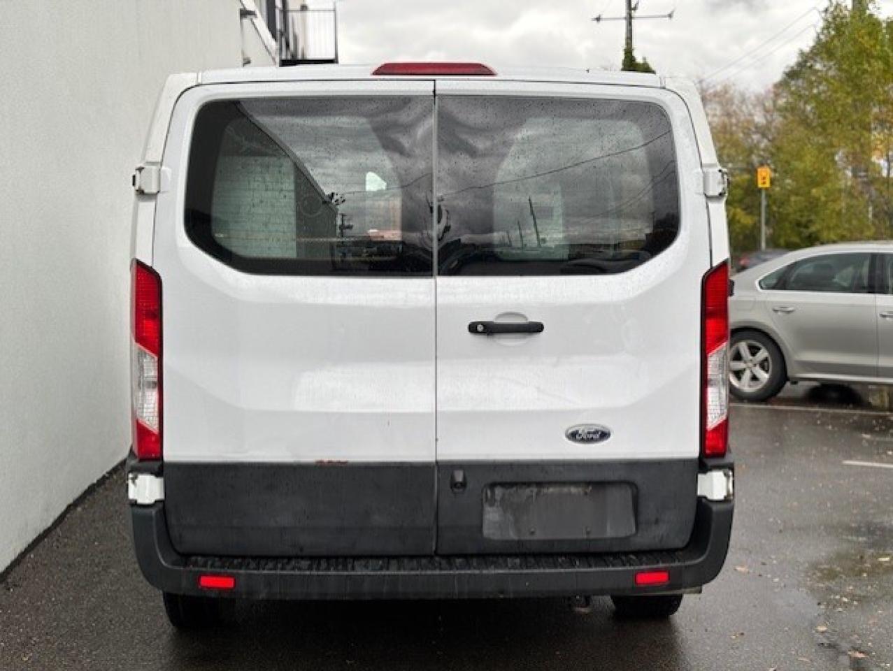 2021 Ford Transit Cargo Van T-150 LOW ROOF **CAMERA-SHELVES-DIVIDER-BLUETOOTH* Photo3