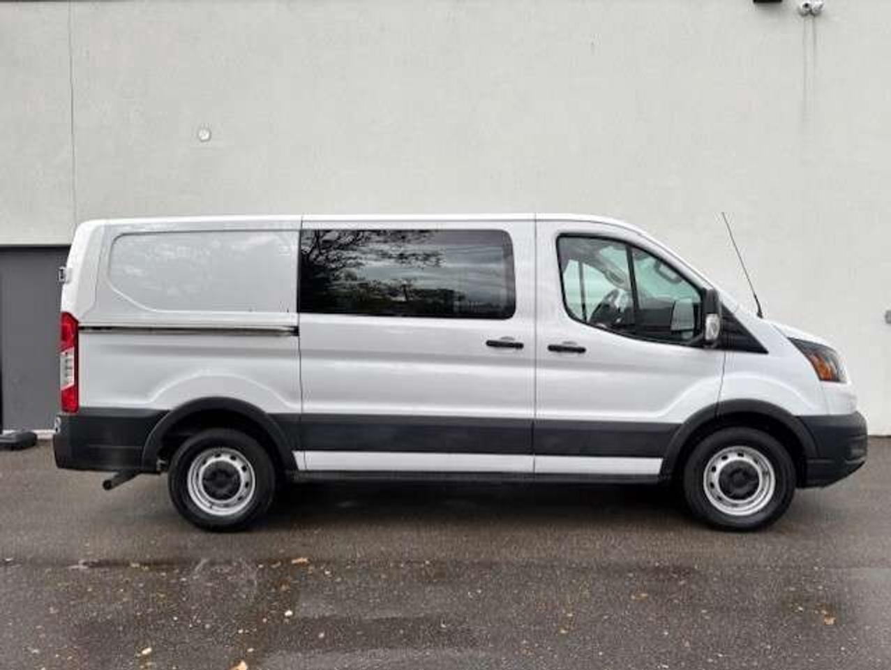 2021 Ford Transit Cargo Van T-150 LOW ROOF **CAMERA-SHELVES-DIVIDER-BLUETOOTH* Photo