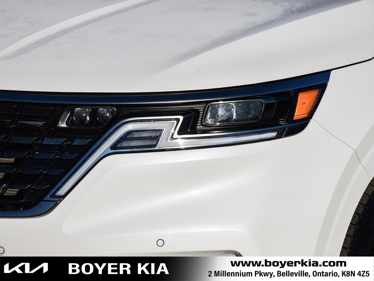 2024 Kia Carnival SX THREE ROW SEATING / SUNROOF Photo