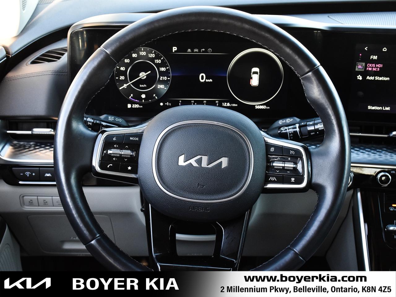2024 Kia Carnival SX THREE ROW SEATING / SUNROOF Photo