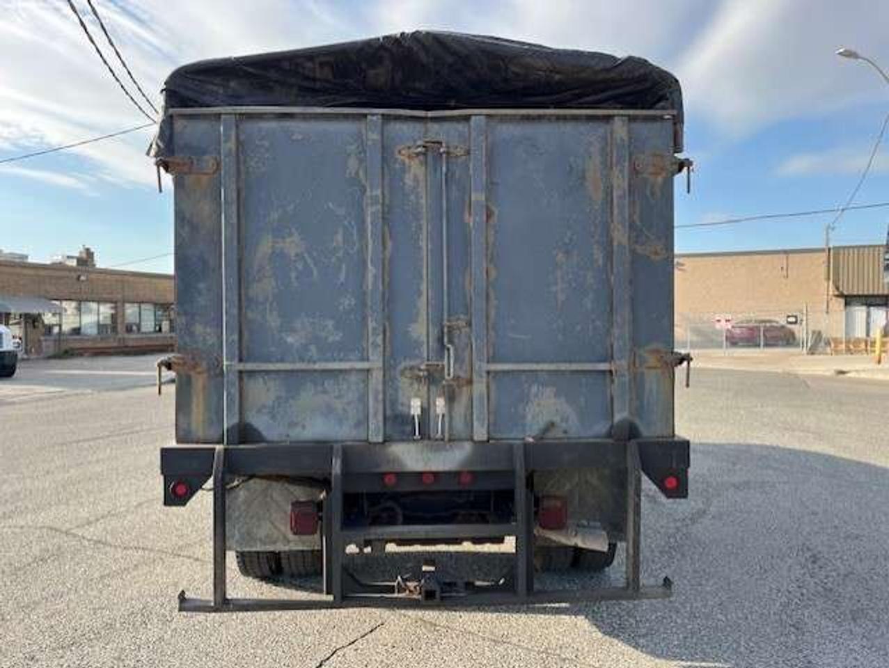2011 Ford F-550 4WD 6.7L POWER STROKE DIESEL FLAT BED STAKE TRUCK! Photo