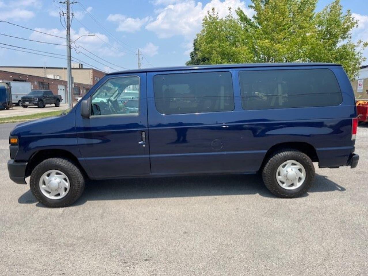 2013 Ford Econoline E-150 XL **5 PASSENGER-CARGO-2 TO CHOOSE FROM** Photo