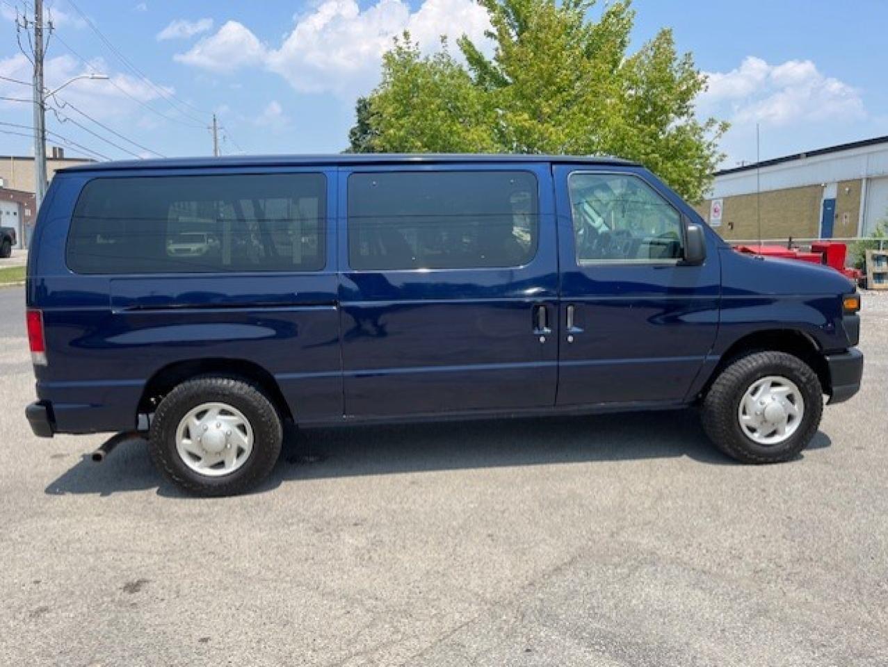 2013 Ford Econoline E-150 XL **5 PASSENGER-CARGO-2 TO CHOOSE FROM** Photo