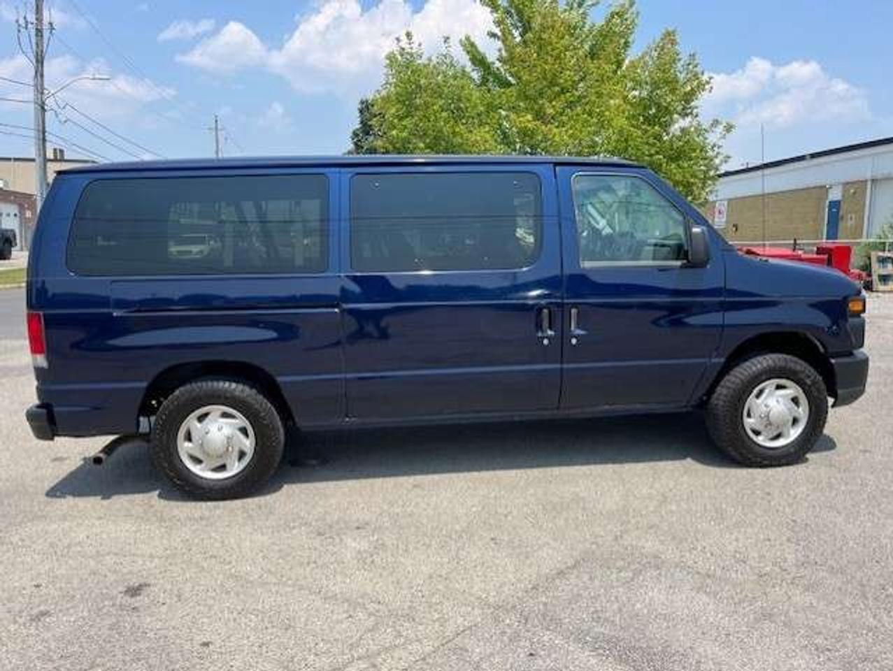 2013 Ford Econoline E-150 XL **5 PASSENGER-CARGO-2 TO CHOOSE FROM** Photo