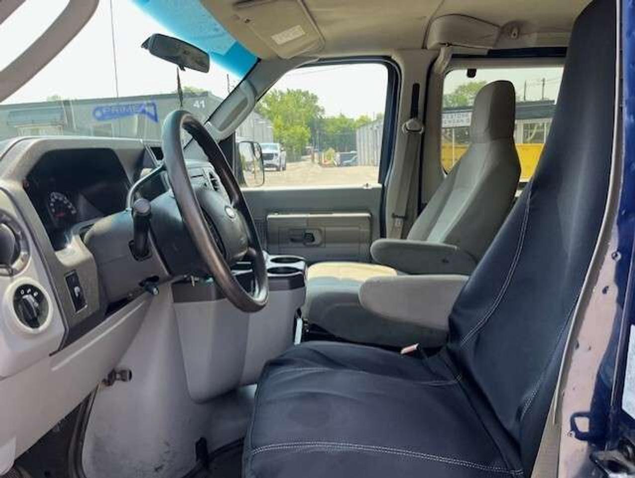 2013 Ford Econoline E-150 XL **5 PASSENGER-CARGO-2 TO CHOOSE FROM** Photo