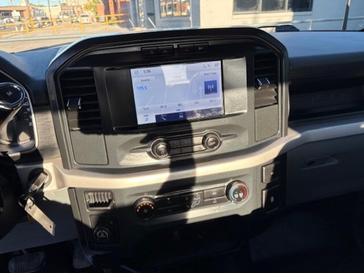 2022 Ford F-150 XL SuperCab 8' Box BEST DEAL IN CANADA-WE FINANCE! Photo