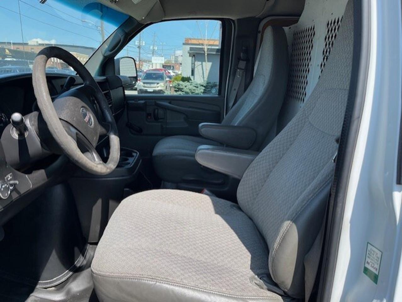 2011 GMC Savana Cargo Van 1500 V6-DIVIDER-SHELVES-NO WINDOW-NEW BRAKES/TIRES Photo