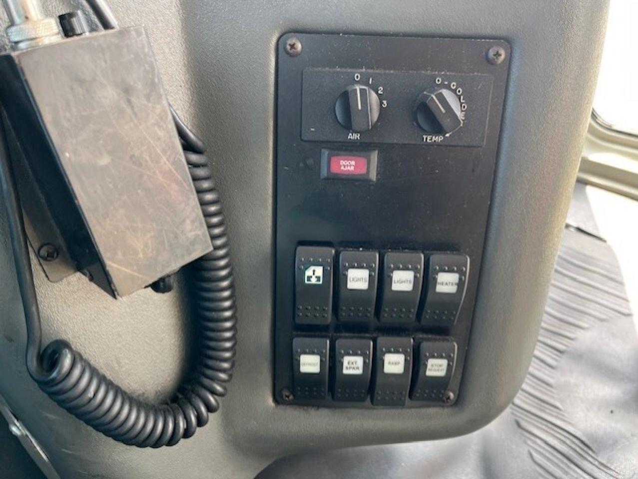 2014 GMC Savana 4500 Van 177 **YORK UNIVERSITY SHUTTLE BUS** Photo