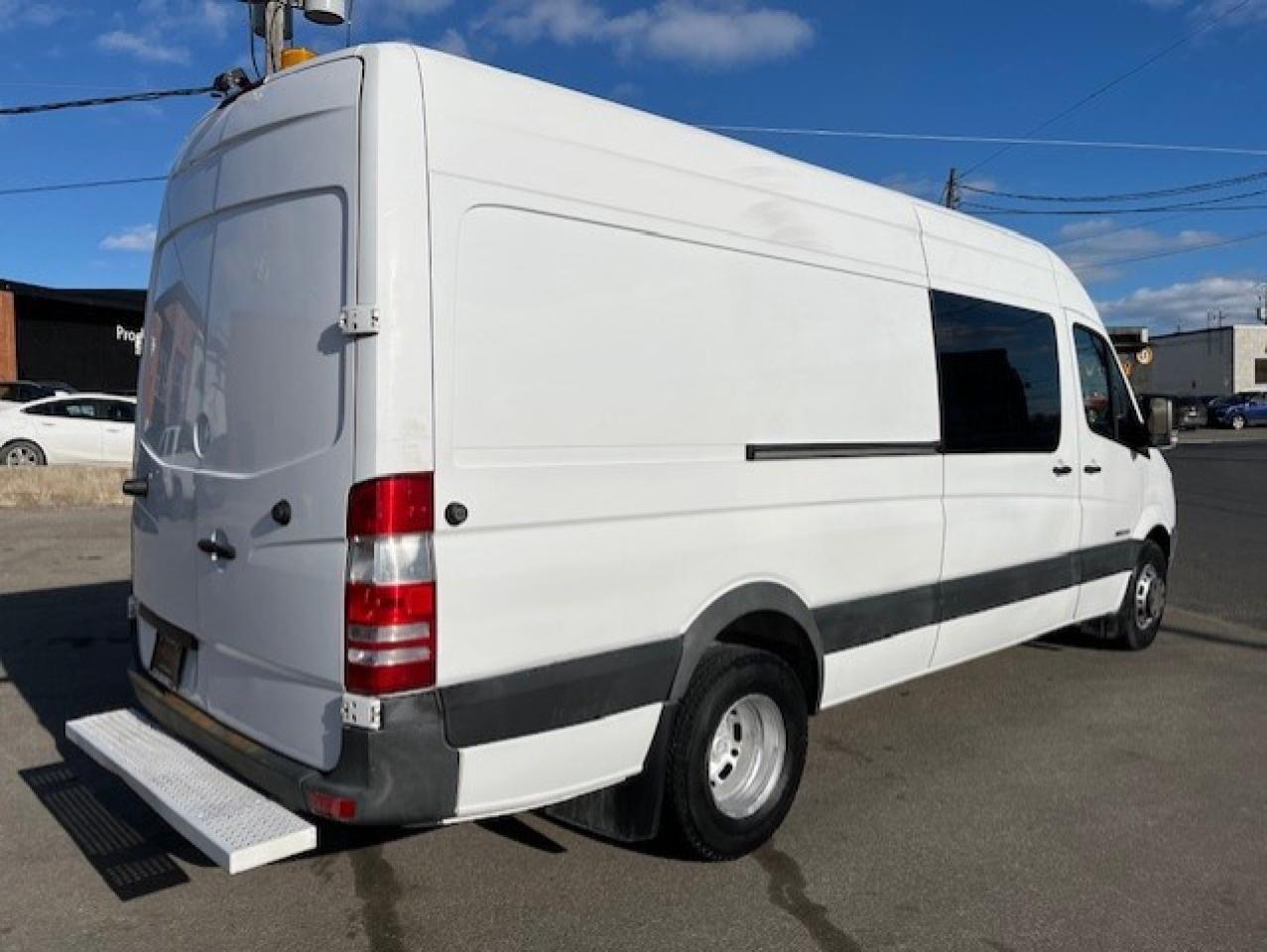 2009 Dodge Sprinter 3500 DUALLY RAISED ROOF 170WB **1 OWNER-ONLY 85,000KM** Photo4