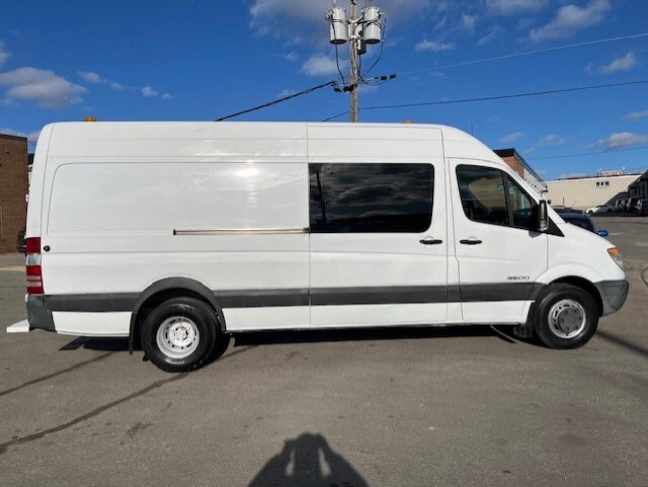 2009 Dodge Sprinter 3500 DUALLY RAISED ROOF 170WB **1 OWNER-ONLY 85,000KM** Photo