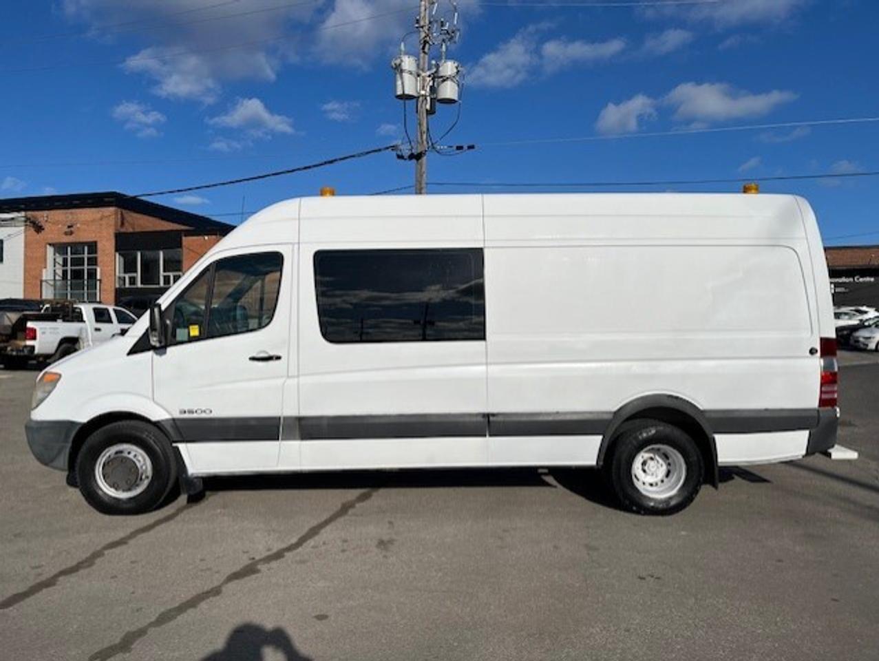 2009 Dodge Sprinter 3500 DUALLY RAISED ROOF 170WB **1 OWNER-ONLY 85,000KM** Photo