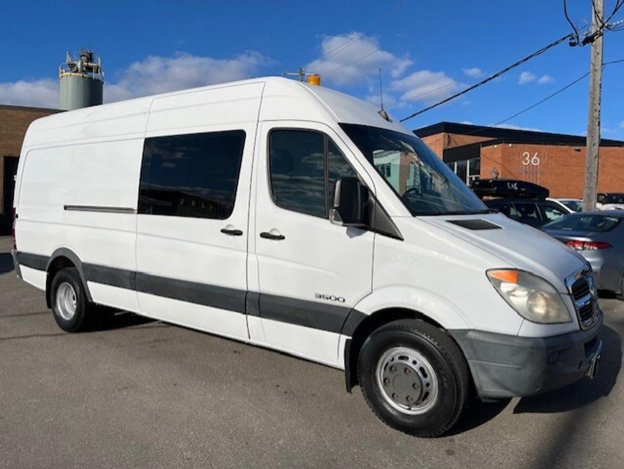 2009 Dodge Sprinter 3500 DUALLY RAISED ROOF 170WB **1 OWNER-ONLY 85,000KM** Photo