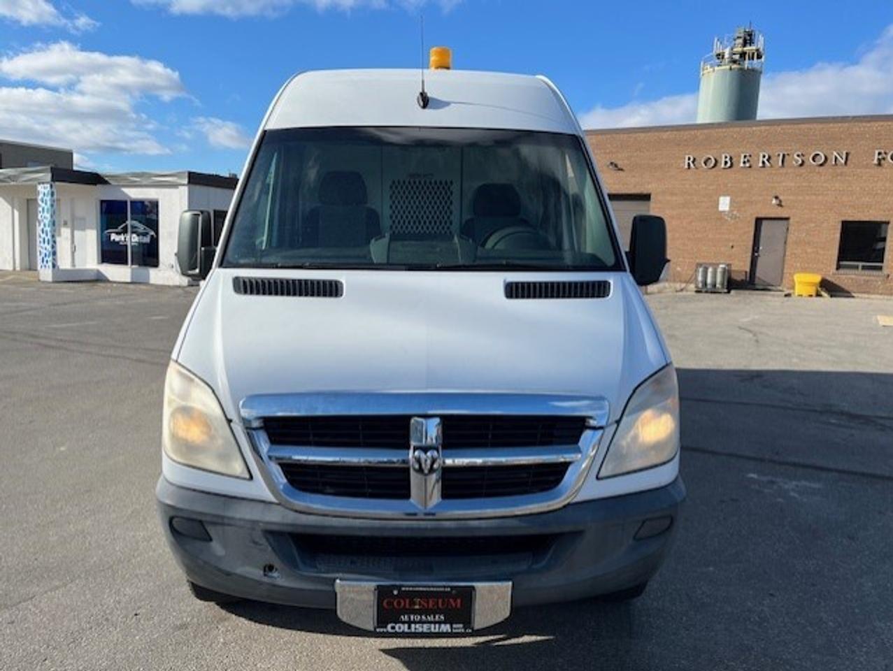 2009 Dodge Sprinter 3500 DUALLY RAISED ROOF 170WB **1 OWNER-ONLY 85,000KM** Photo