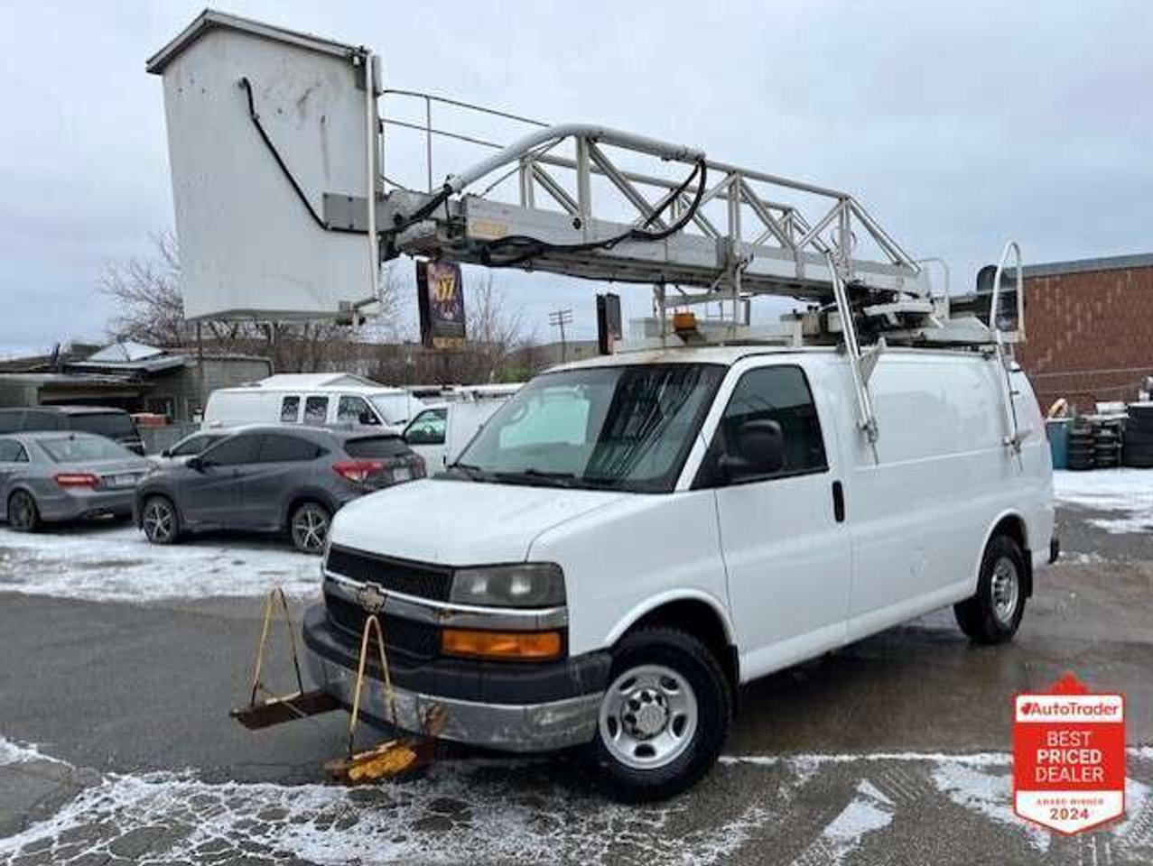 2012 Chevrolet Express 3500 3500 BUCKET/BOOM/CHERRY PICKER **TELELIFT CRANE** Photo0